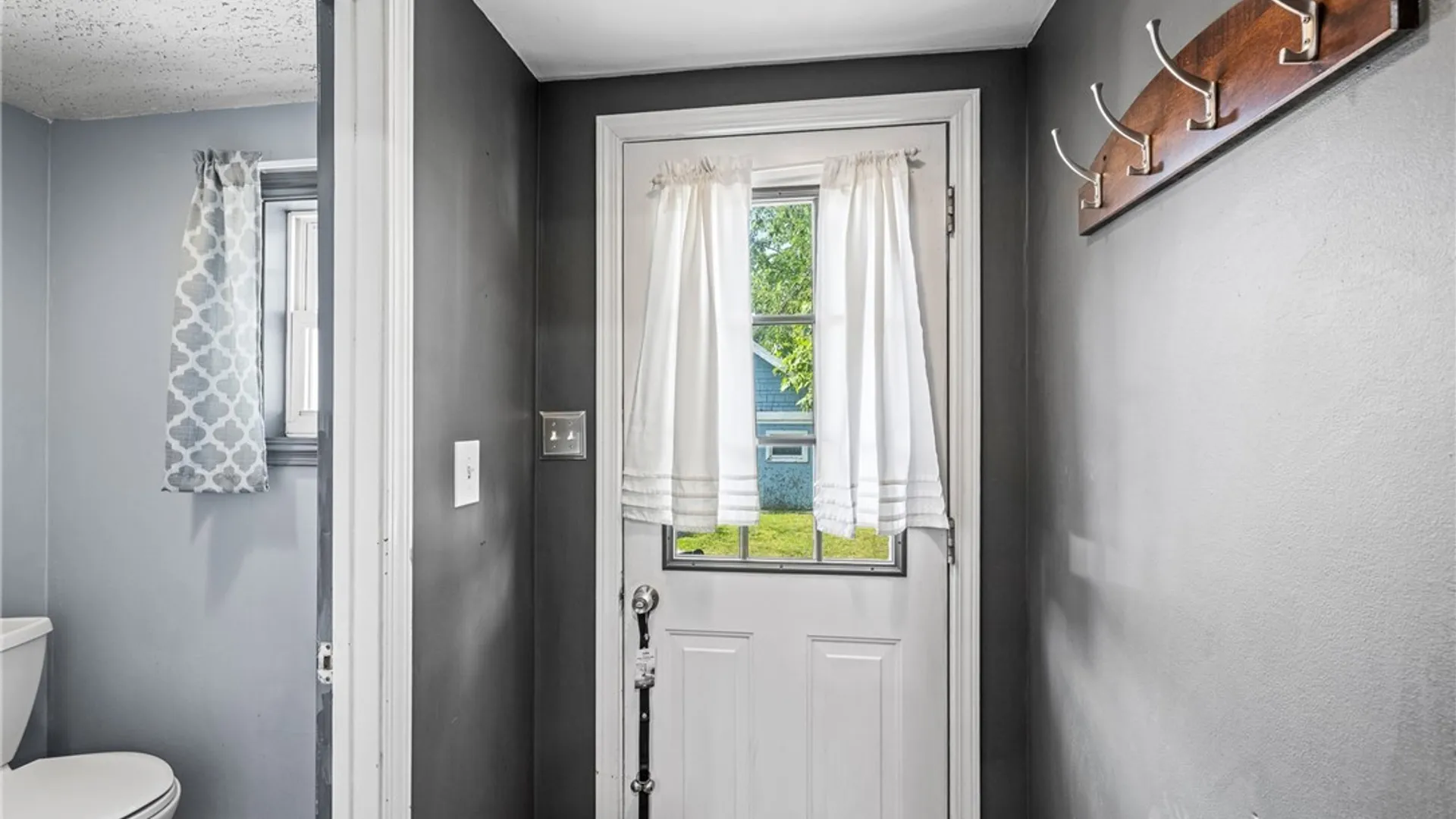 Property at 135 Tremaine Avenue, Tonawanda, NY 14217 19