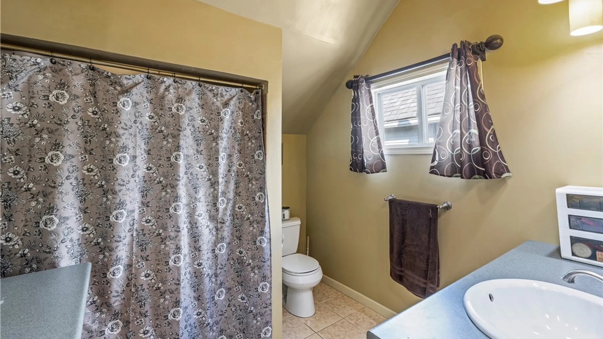 Property at 135 Tremaine Avenue, Tonawanda, NY 14217 23