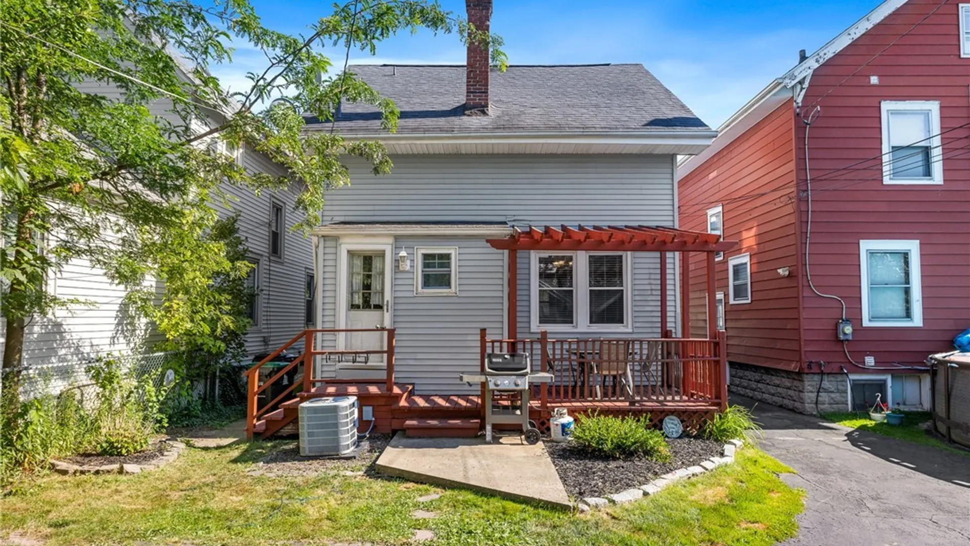 Property at 135 Tremaine Avenue, Tonawanda, NY 14217 44