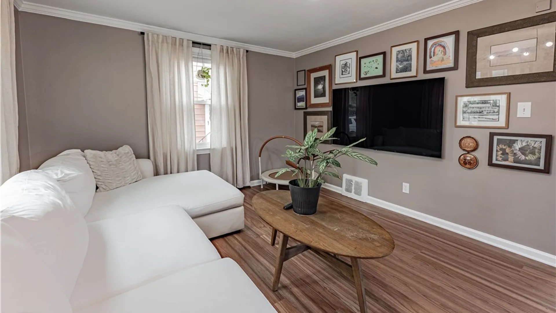 Property at 51 Sanders Road, Buffalo, NY 14216 16