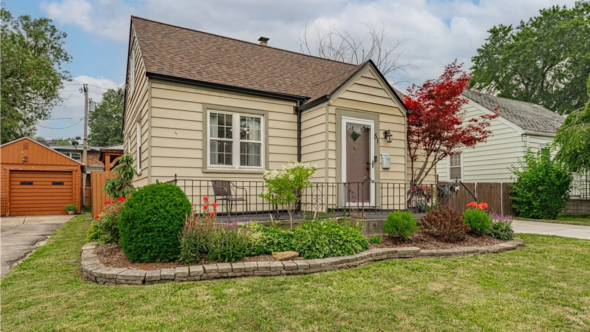 Property at 51 Sanders Road, Buffalo, NY 14216 3