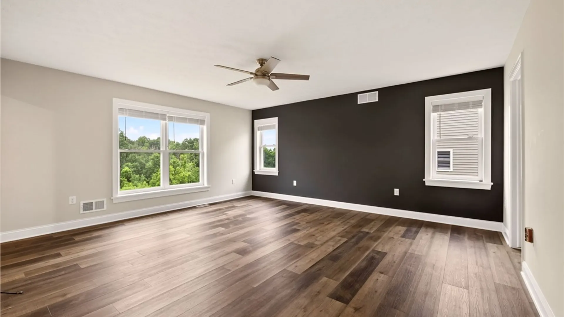 Property at 80 Chatwood Lane, Henrietta, NY 14467 19