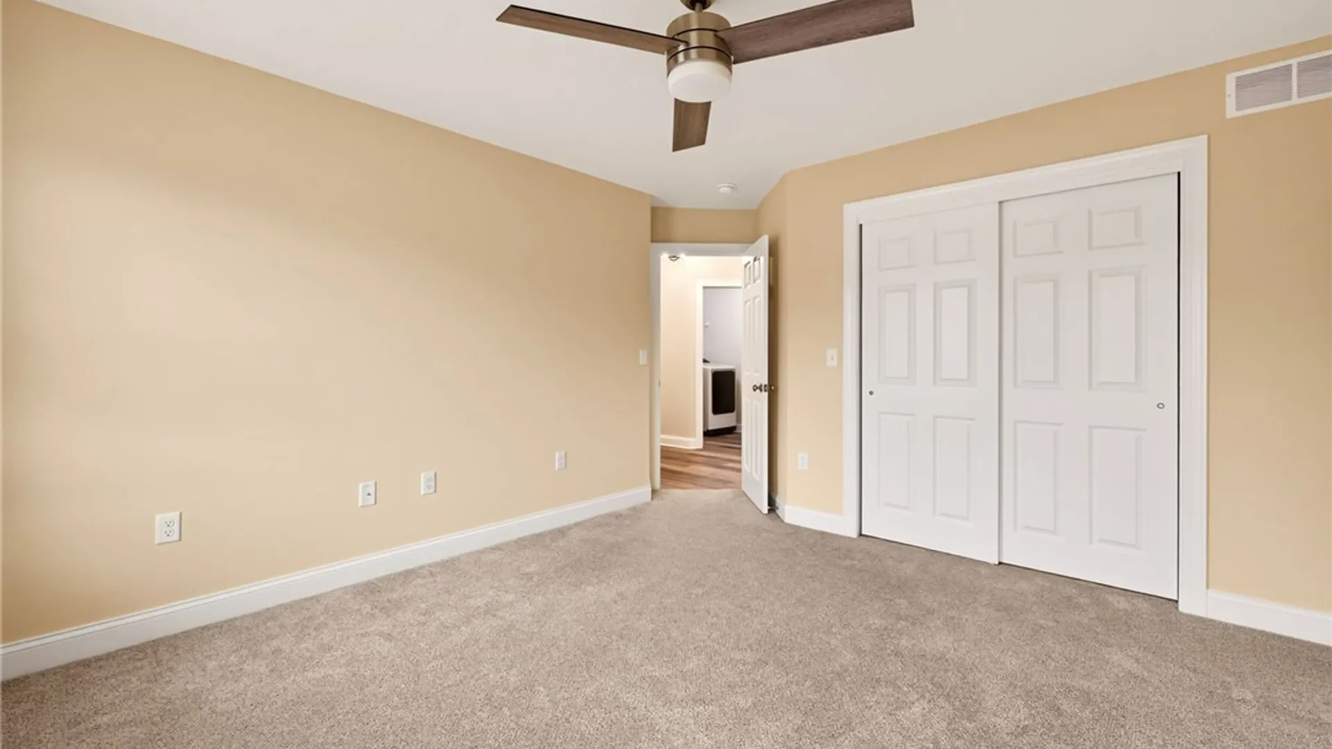 Property at 80 Chatwood Lane, Henrietta, NY 14467 26
