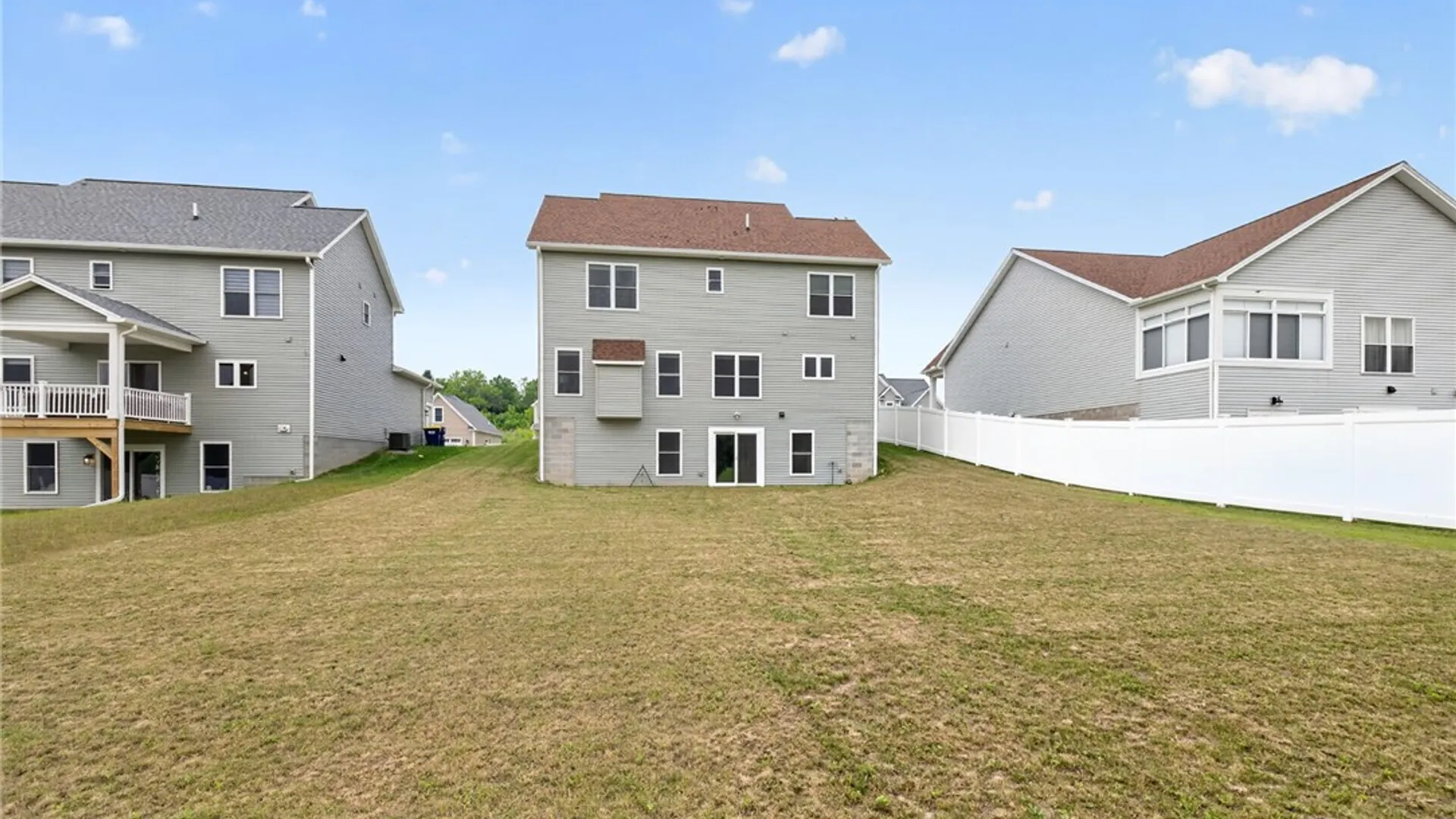 Property at 80 Chatwood Lane, Henrietta, NY 14467 35