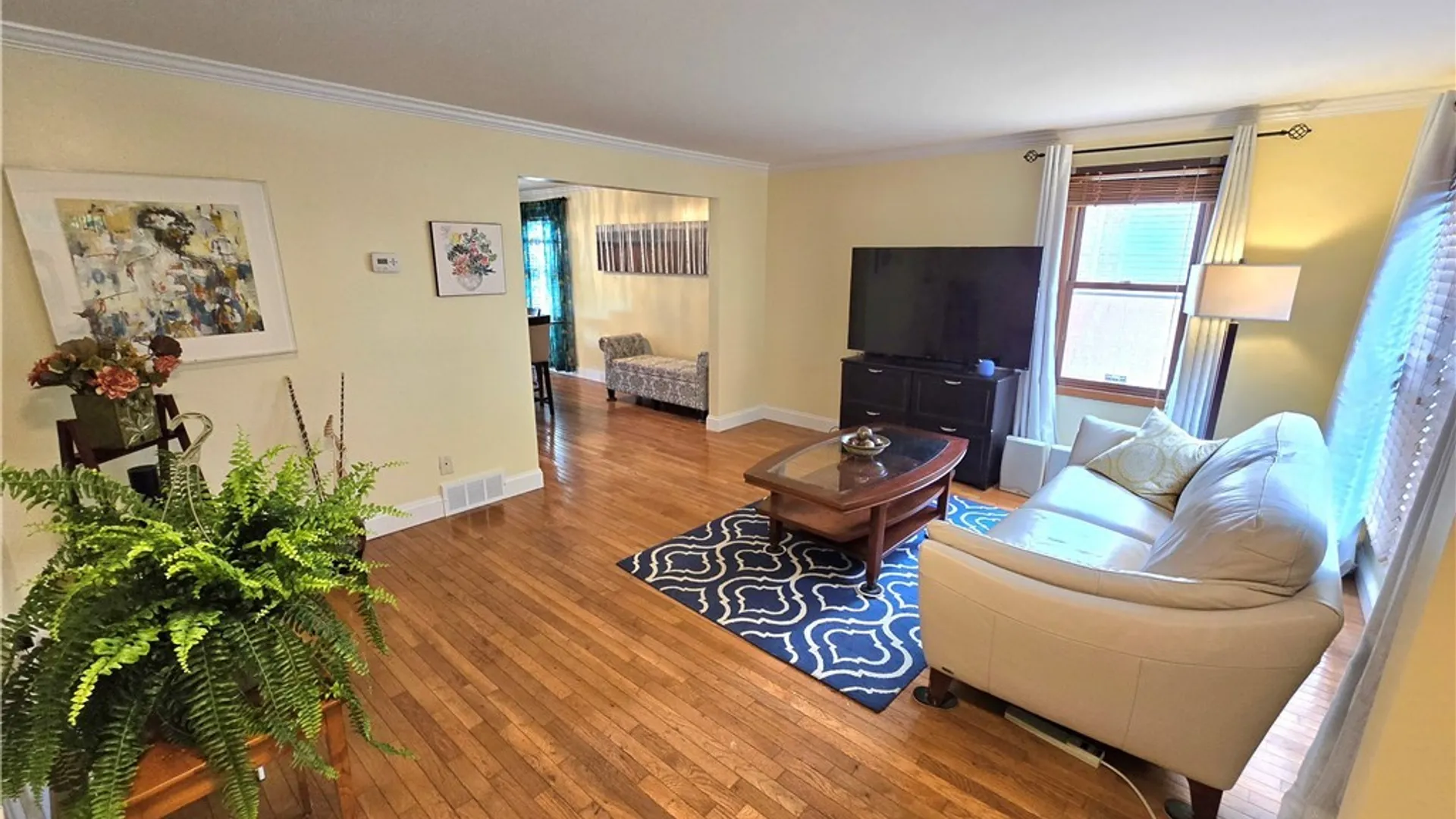 Property at 160 Walnut St Street, Buffalo, NY 14204 14