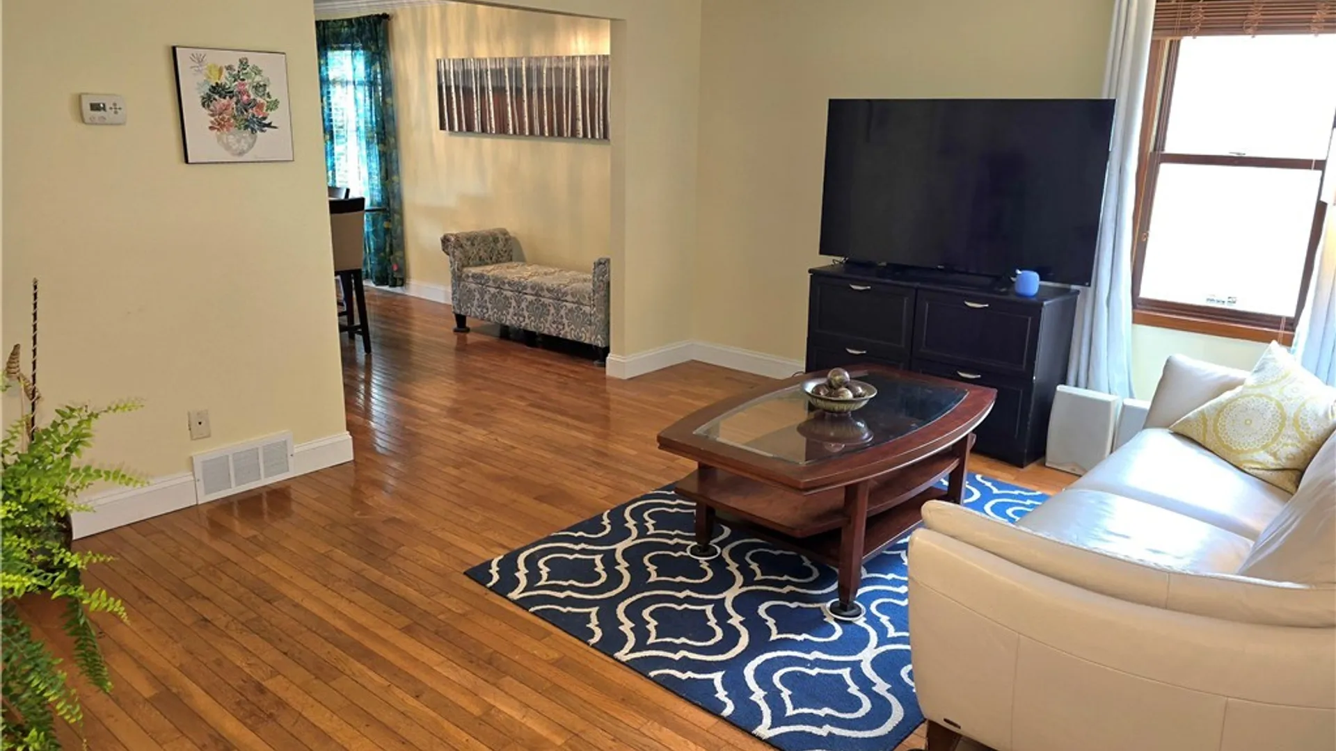 Property at 160 Walnut St Street, Buffalo, NY 14204 15