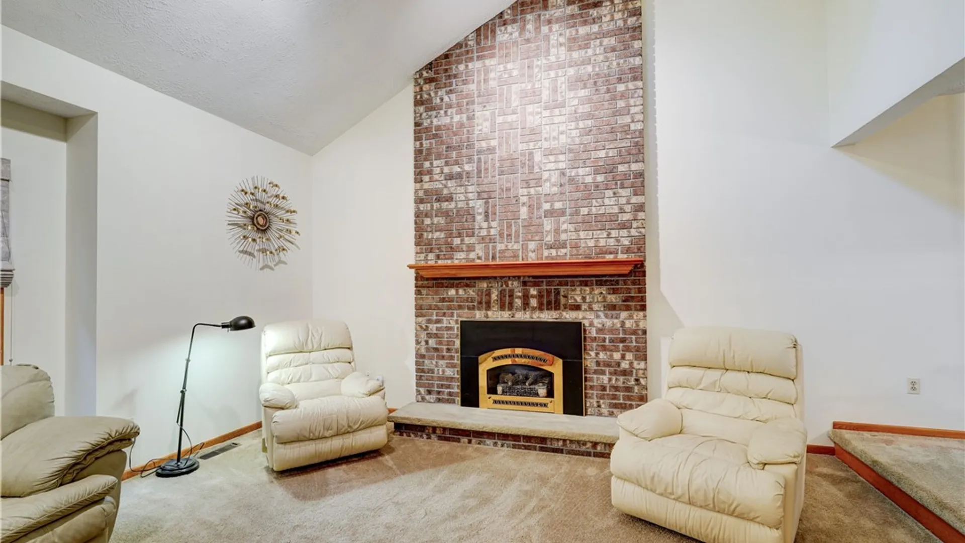 Property at 28 Green Pine Lane, Penfield, NY 14580 14