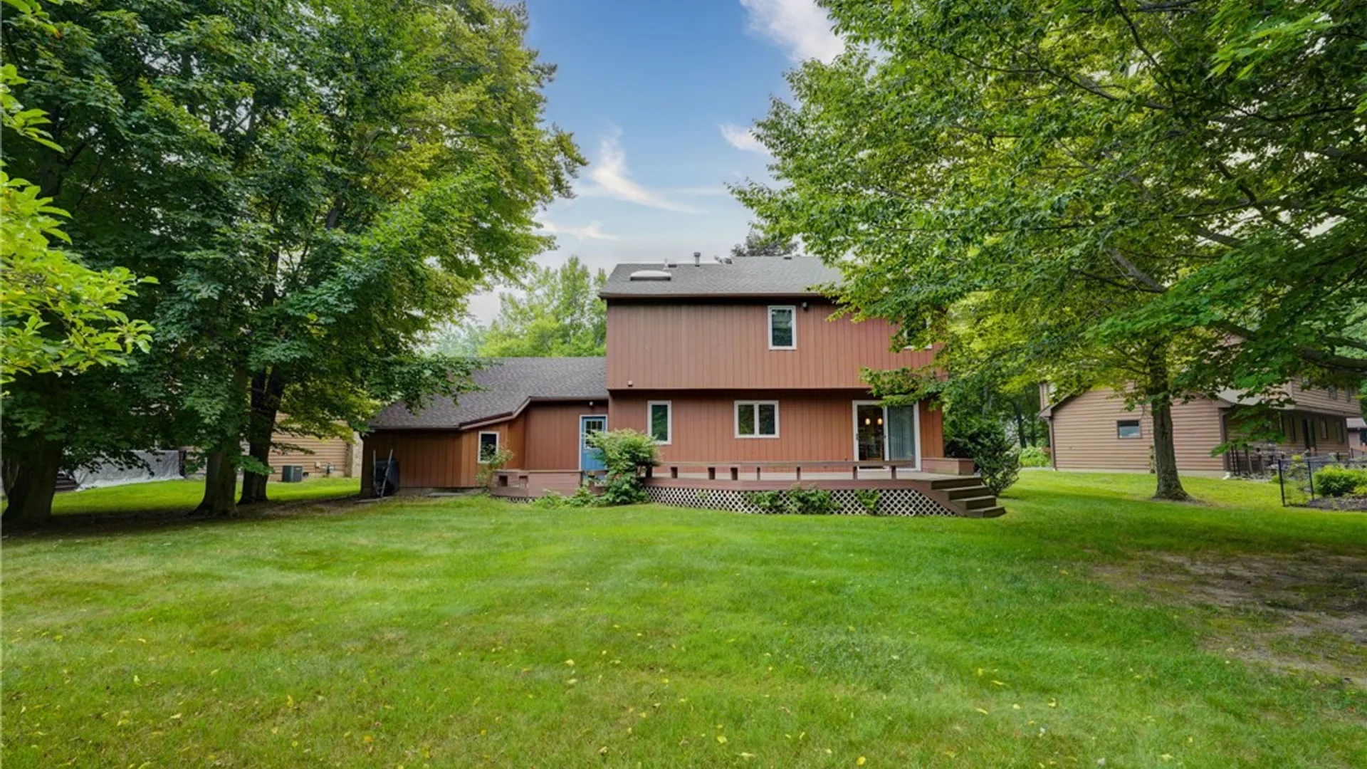 Property at 28 Green Pine Lane, Penfield, NY 14580 44
