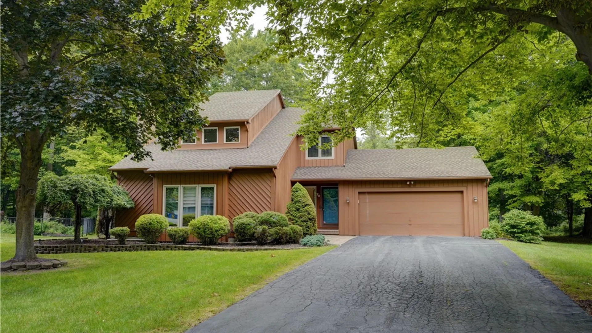 Property at 28 Green Pine Lane, Penfield, NY 14580 49