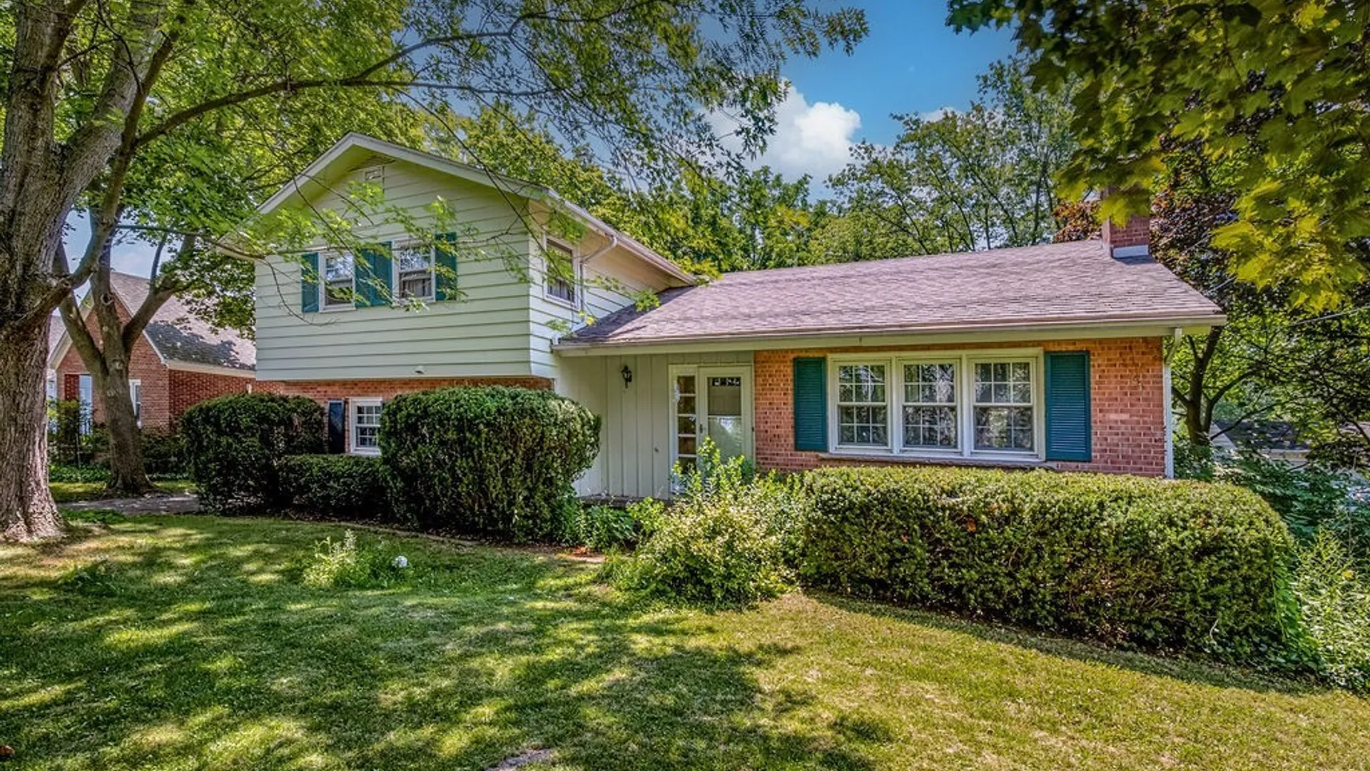 Property at 702 Ridge Road, Lewiston, NY 14092 2