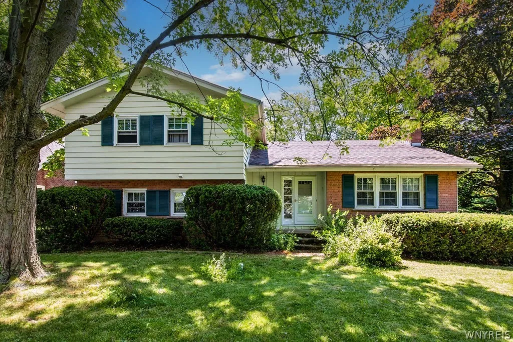 Property at 702 Ridge Road, Lewiston, NY 14092