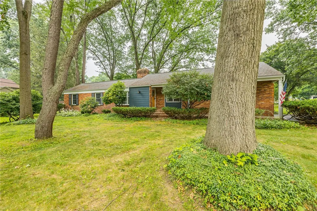 Property at 45 Shire Oaks Drive, Pittsford, NY 14534