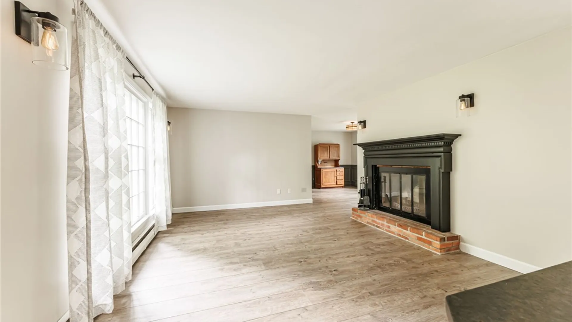 Property at 45 Shire Oaks Drive, Pittsford, NY 14534 7