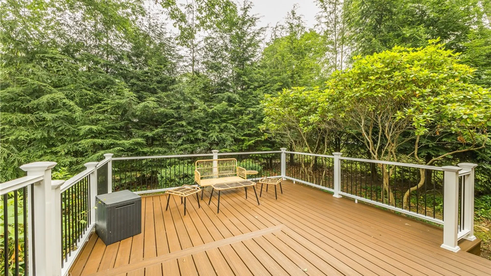 Property at 45 Shire Oaks Drive, Pittsford, NY 14534 32