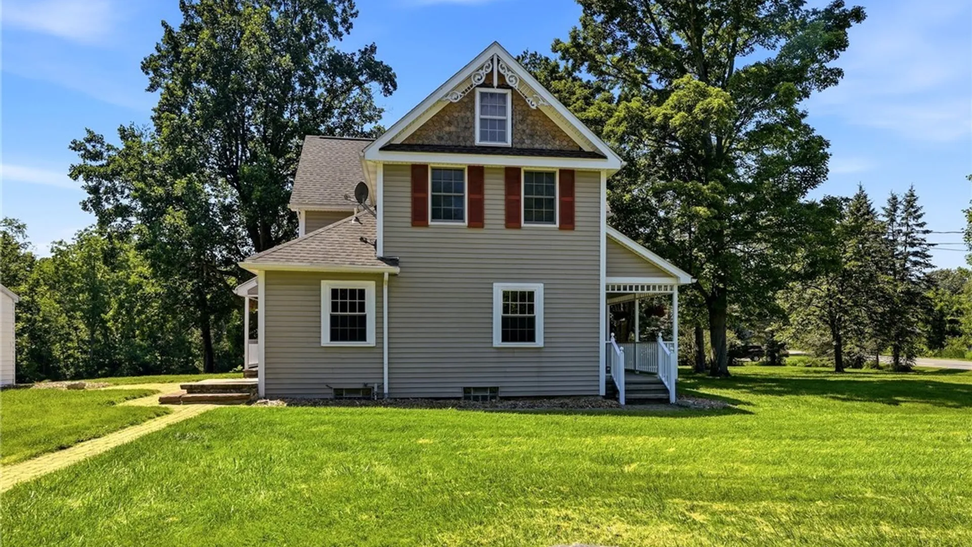 Property at 5778 Tonawanda Creek Road, Pendleton, NY 14094 2