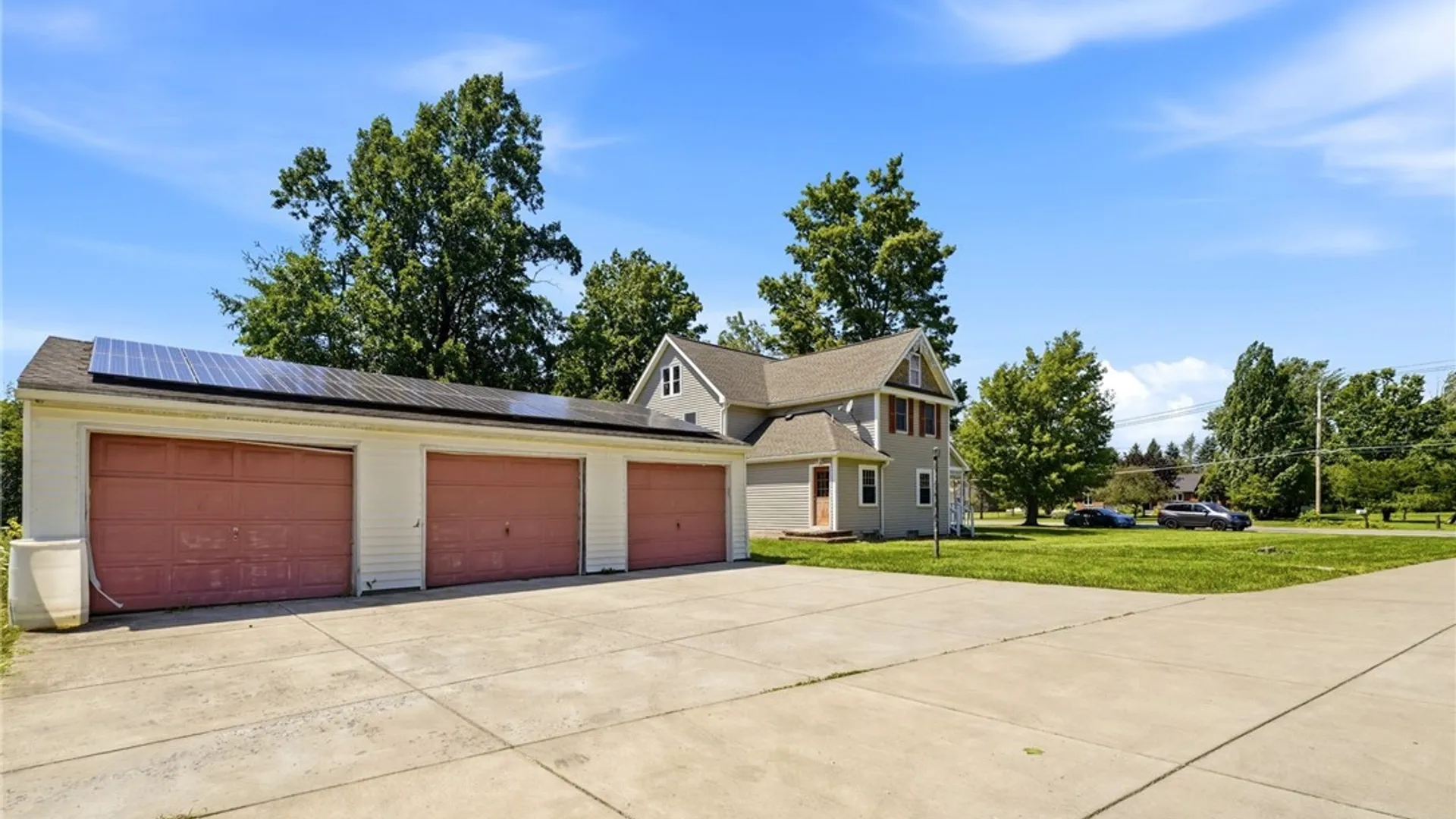 Property at 5778 Tonawanda Creek Road, Pendleton, NY 14094 3