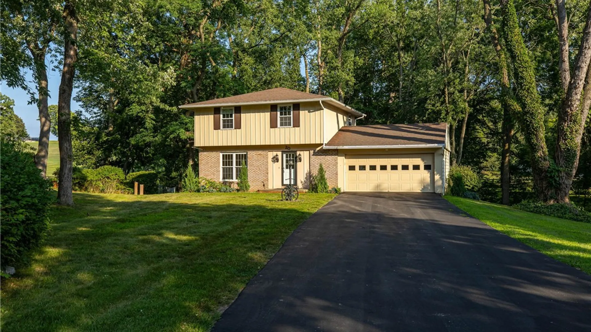 Property at 20 Brooktree Drive, Perinton, NY 14526 36