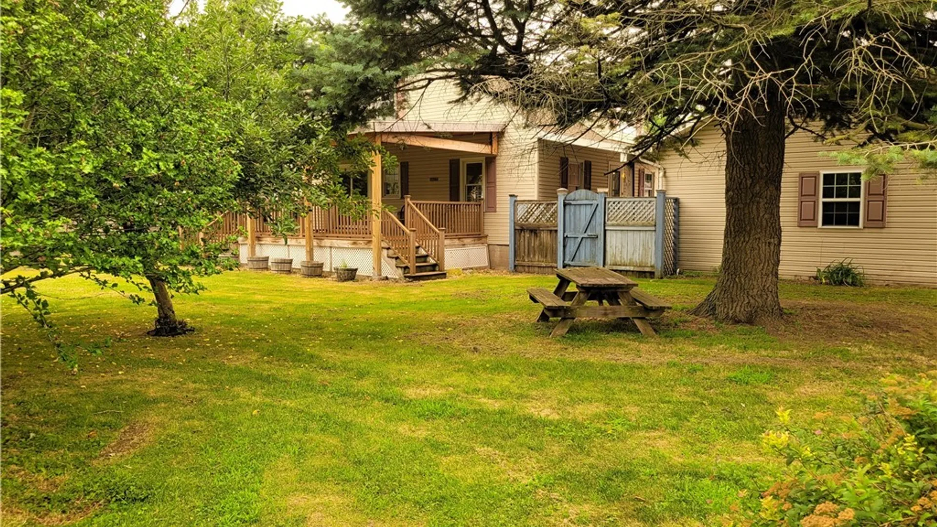 Property at 26 Standart Avenue, Auburn, NY 13021 30