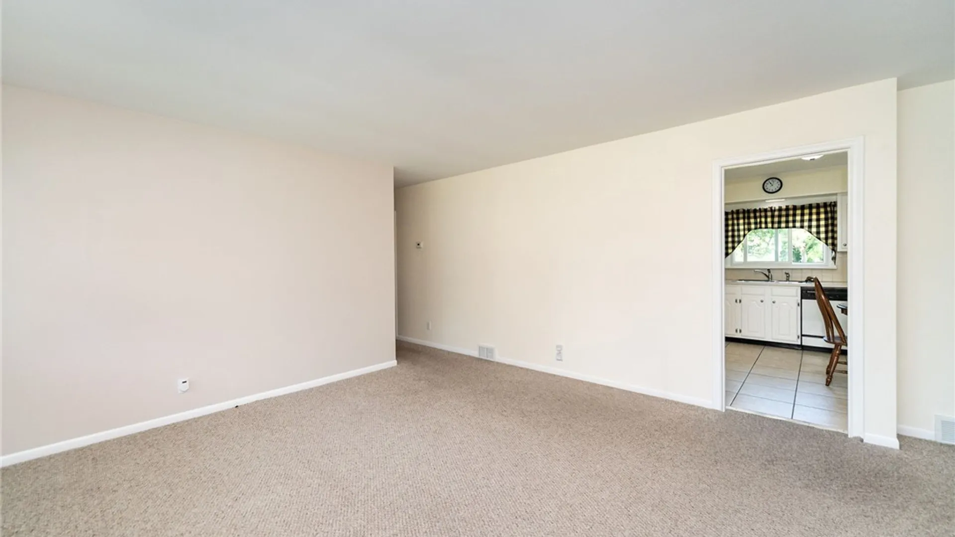 Property at 10 Dewey Avenue, Batavia City, NY 14020 10