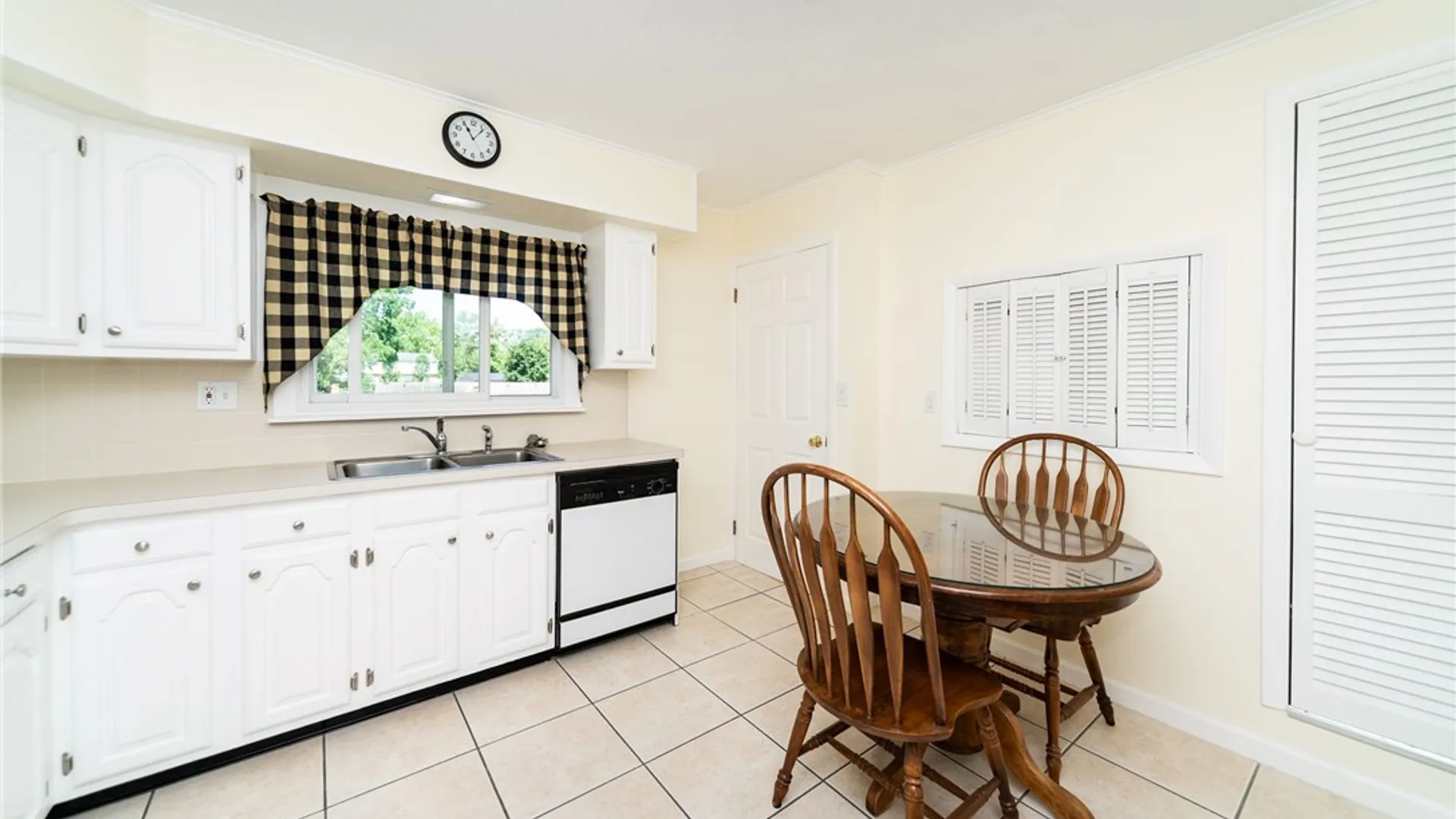 Property at 10 Dewey Avenue, Batavia City, NY 14020 5