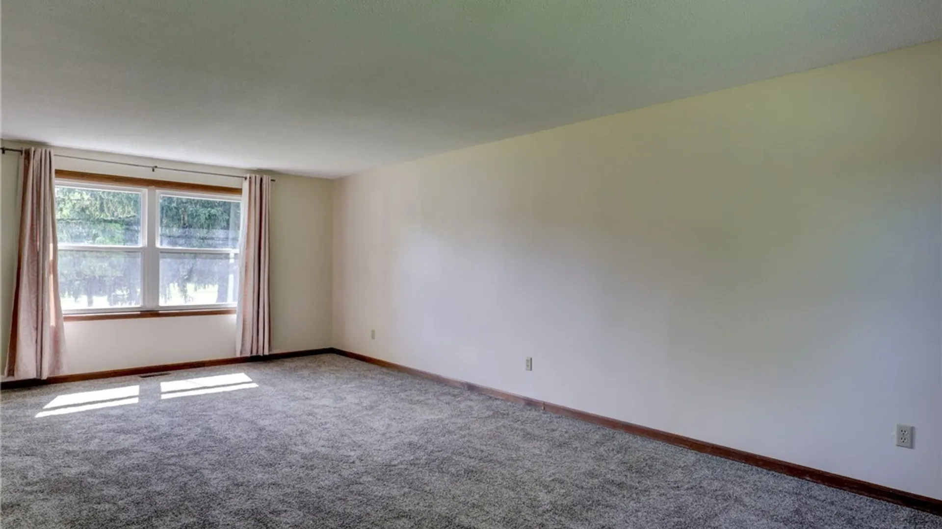 Property at 190 Shadyside Avenue, Busti, NY 14750 14