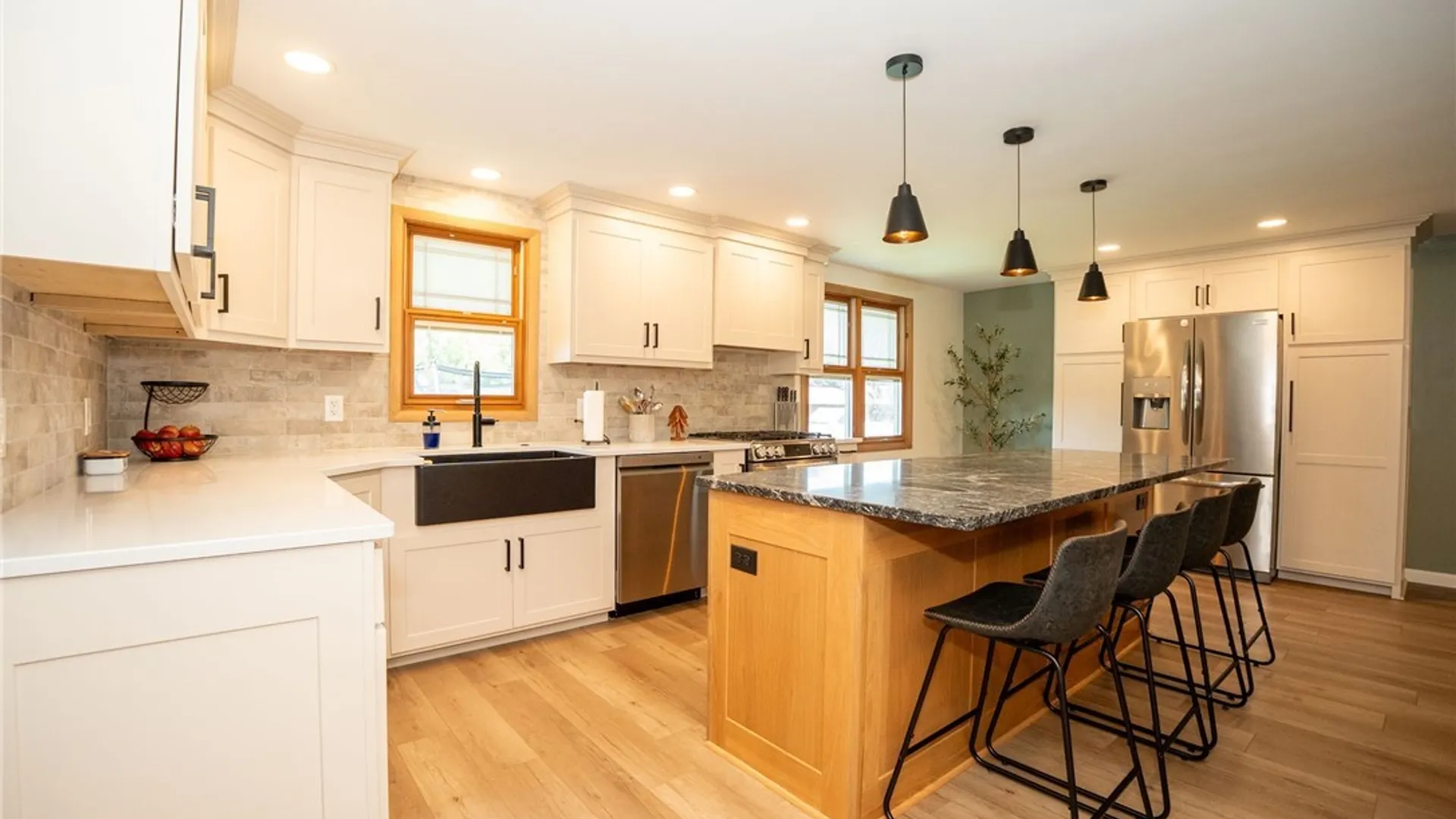 Property at 30 Morgott Avenue, West Seneca, NY 14224 11