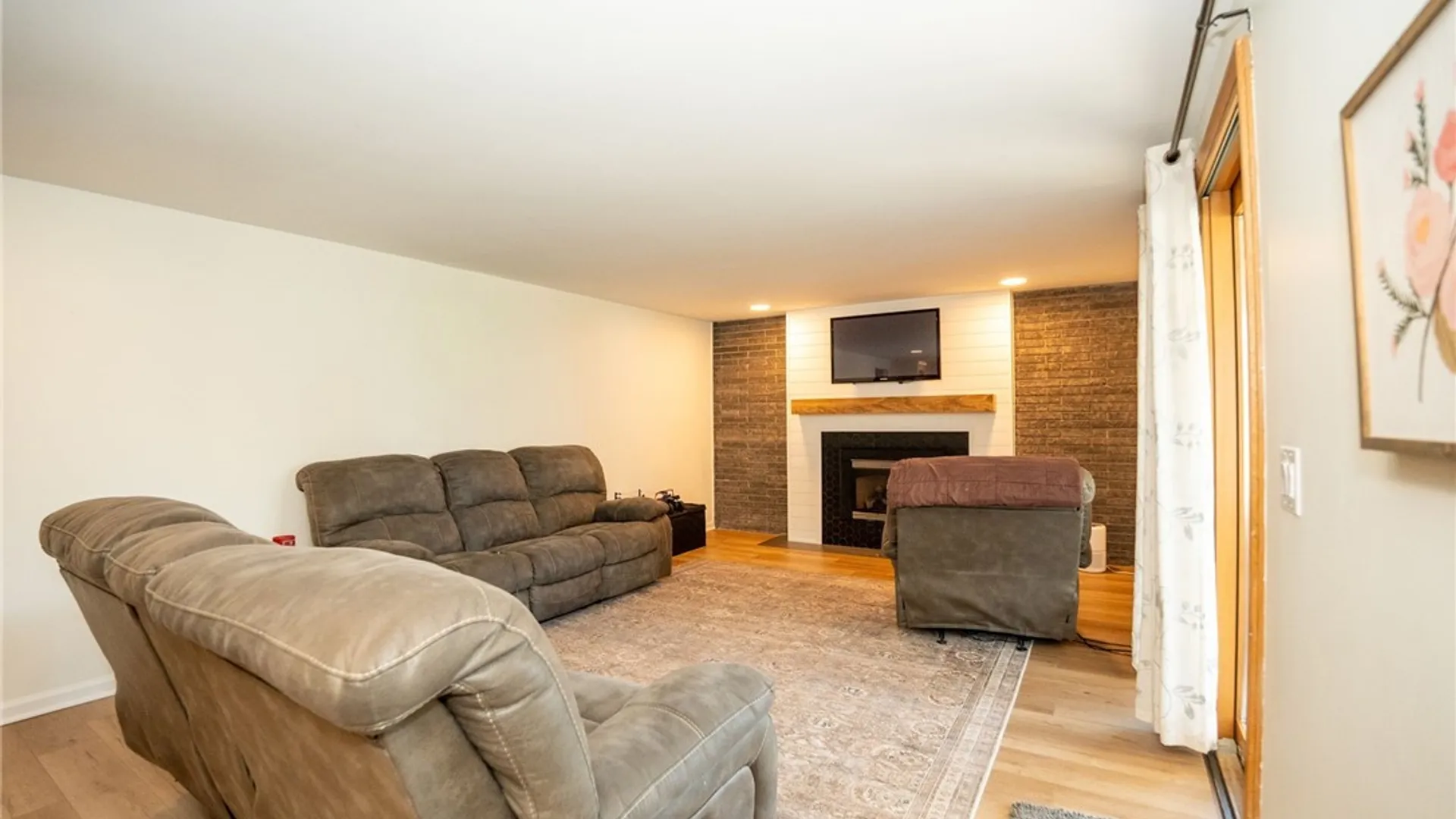 Property at 30 Morgott Avenue, West Seneca, NY 14224 21