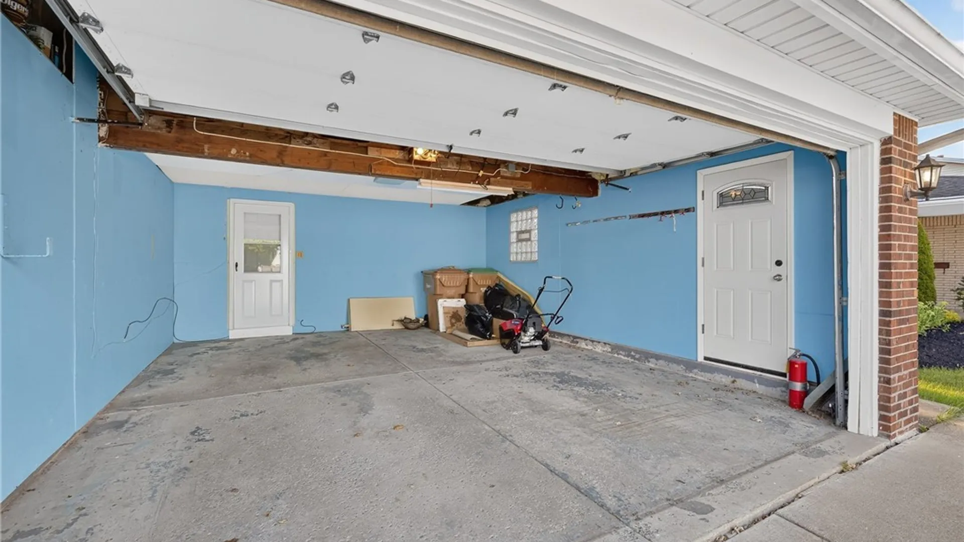 Property at 139 Denise Drive, Cheektowaga, NY 14227 41