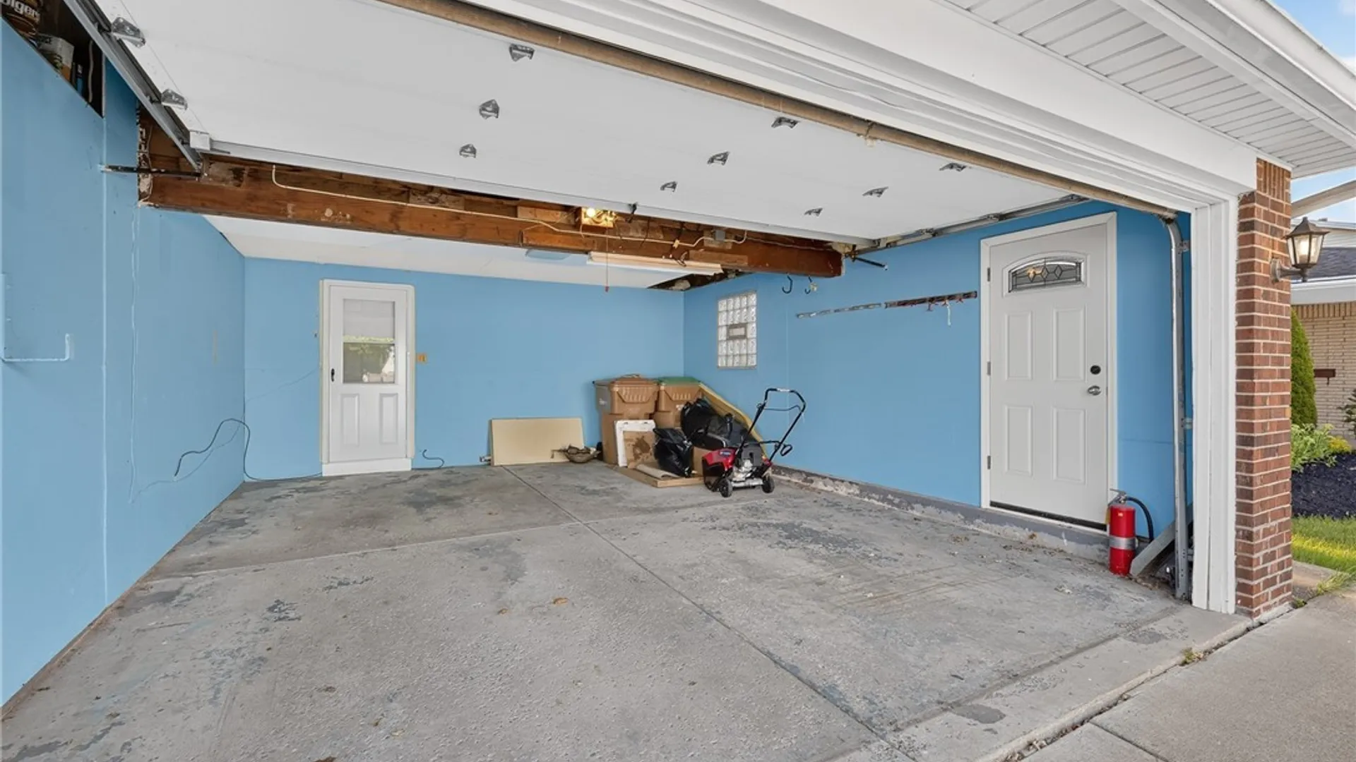 Property at 139 Denise Drive, Cheektowaga, NY 14227 43
