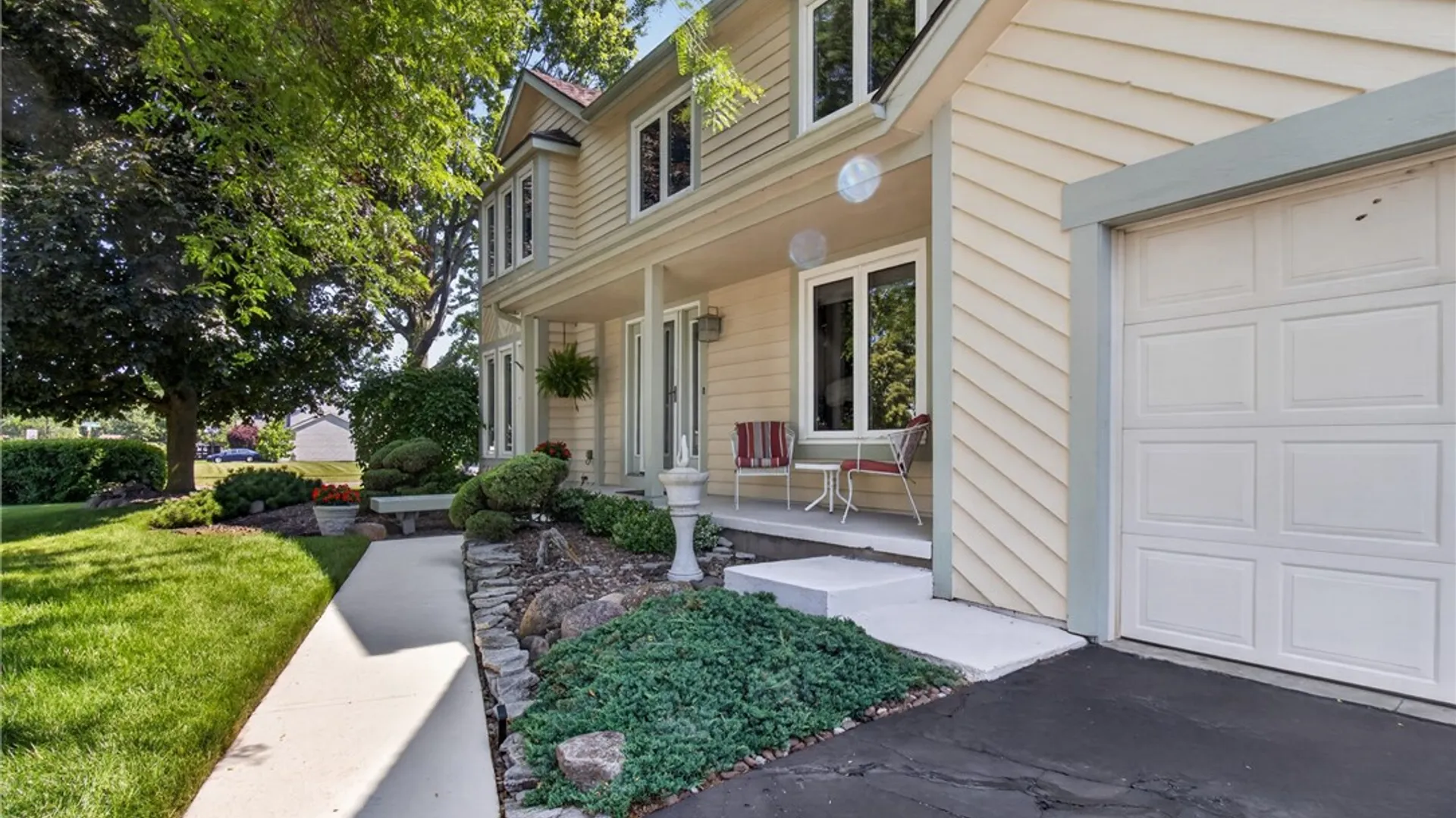 Property at 322 Montvale Lane, Greece, NY 14626 3