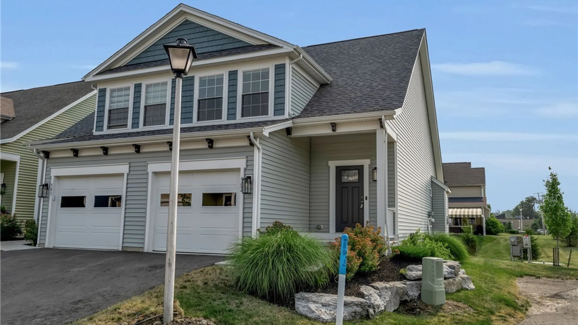 Property at 902 Carriage Lane, West Seneca, NY 14224 2