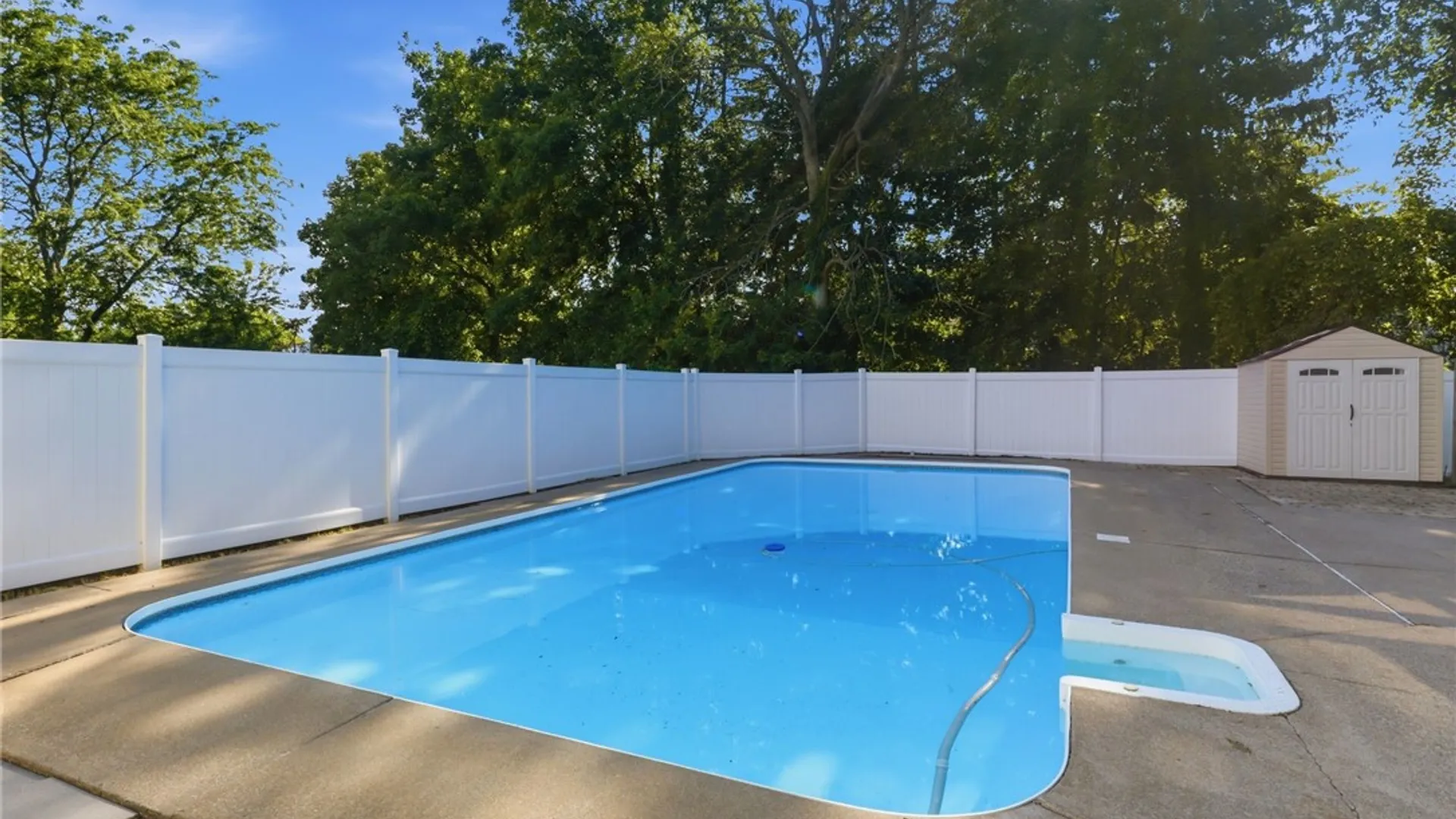 Property at 21 Squirrels Heath Road, Perinton, NY 14450 40