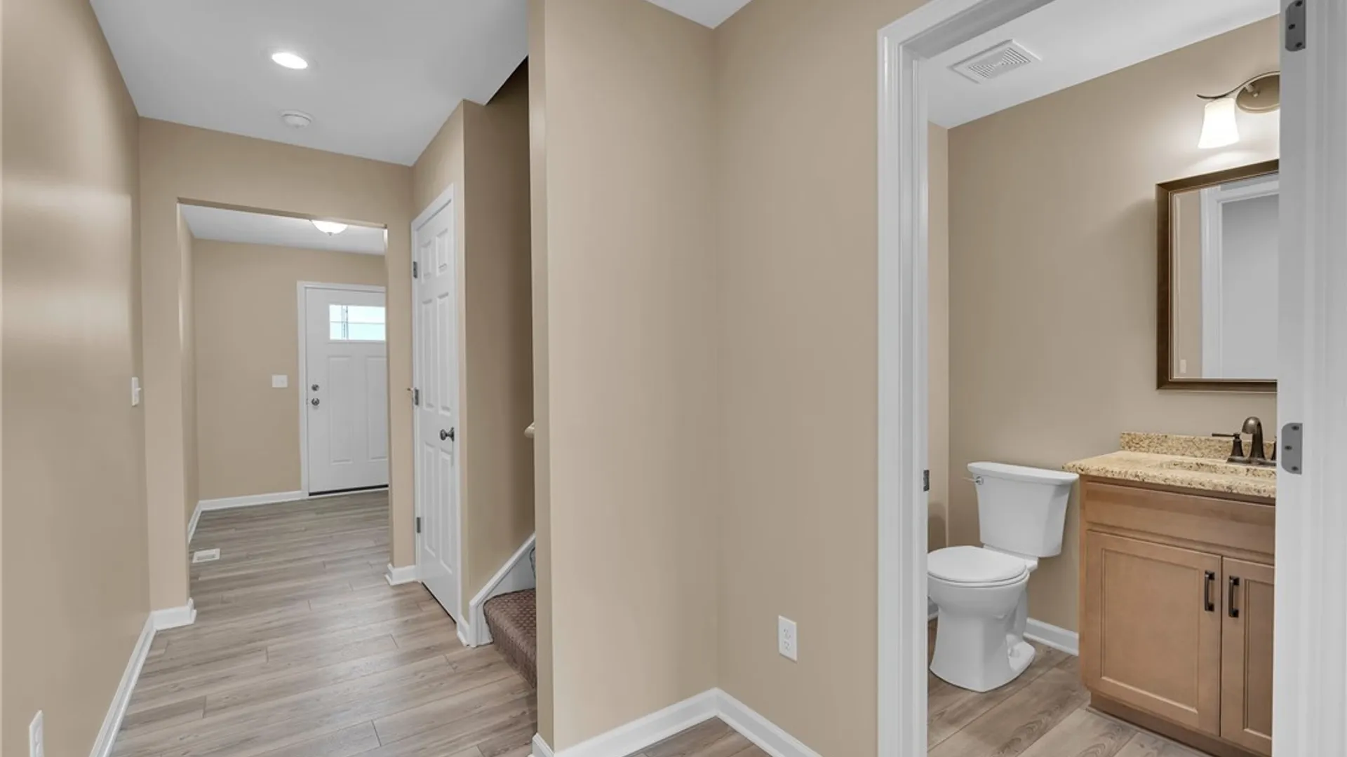 Property at 902 Carriage Lane, West Seneca, NY 14224 11