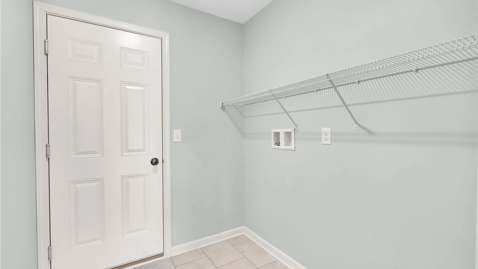 Property at 902 Carriage Lane, West Seneca, NY 14224 24