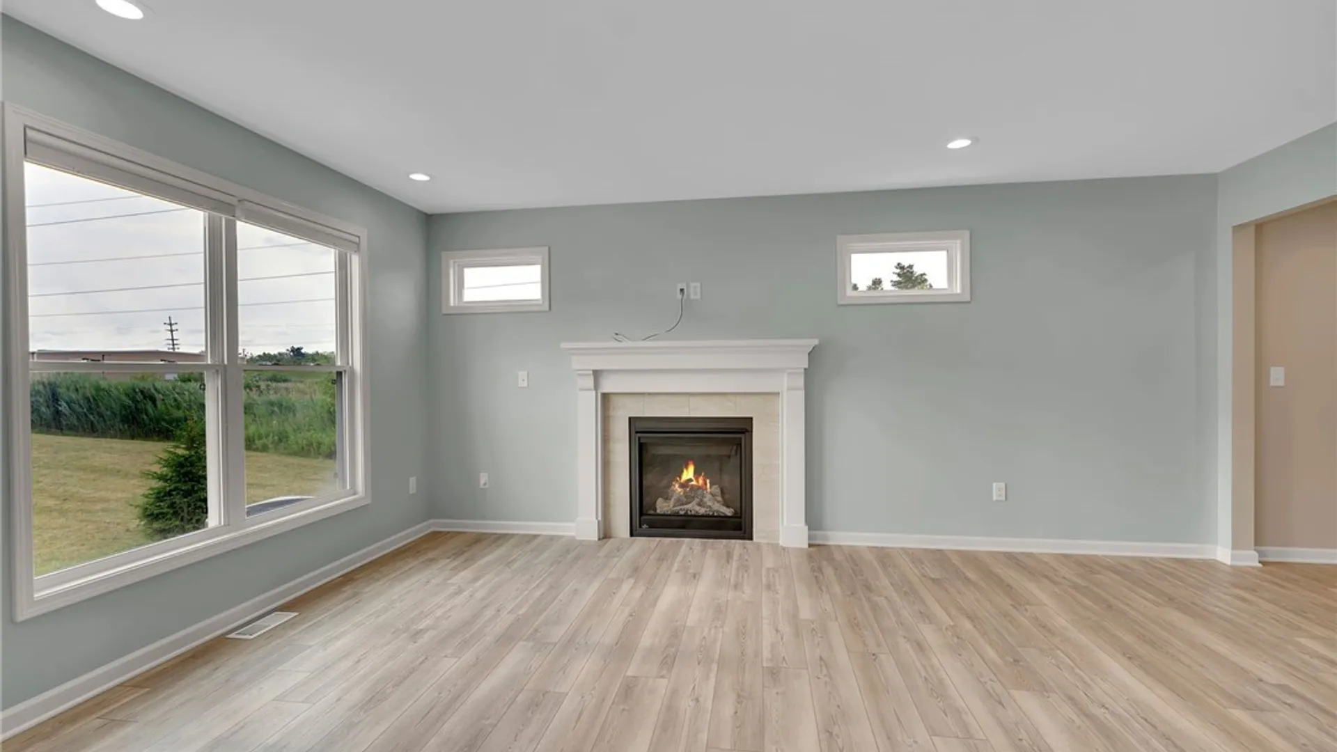 Property at 902 Carriage Lane, West Seneca, NY 14224 36