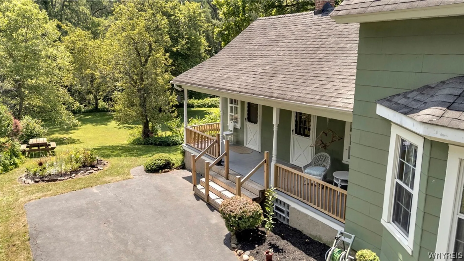 Property at 301 Bennett Road, Cheektowaga, NY 14227 6