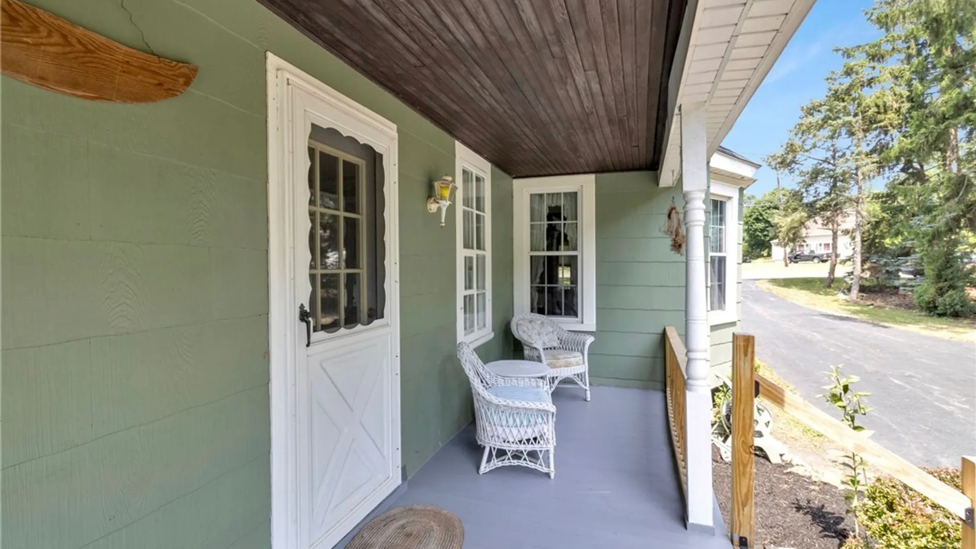 Property at 301 Bennett Road, Cheektowaga, NY 14227 8