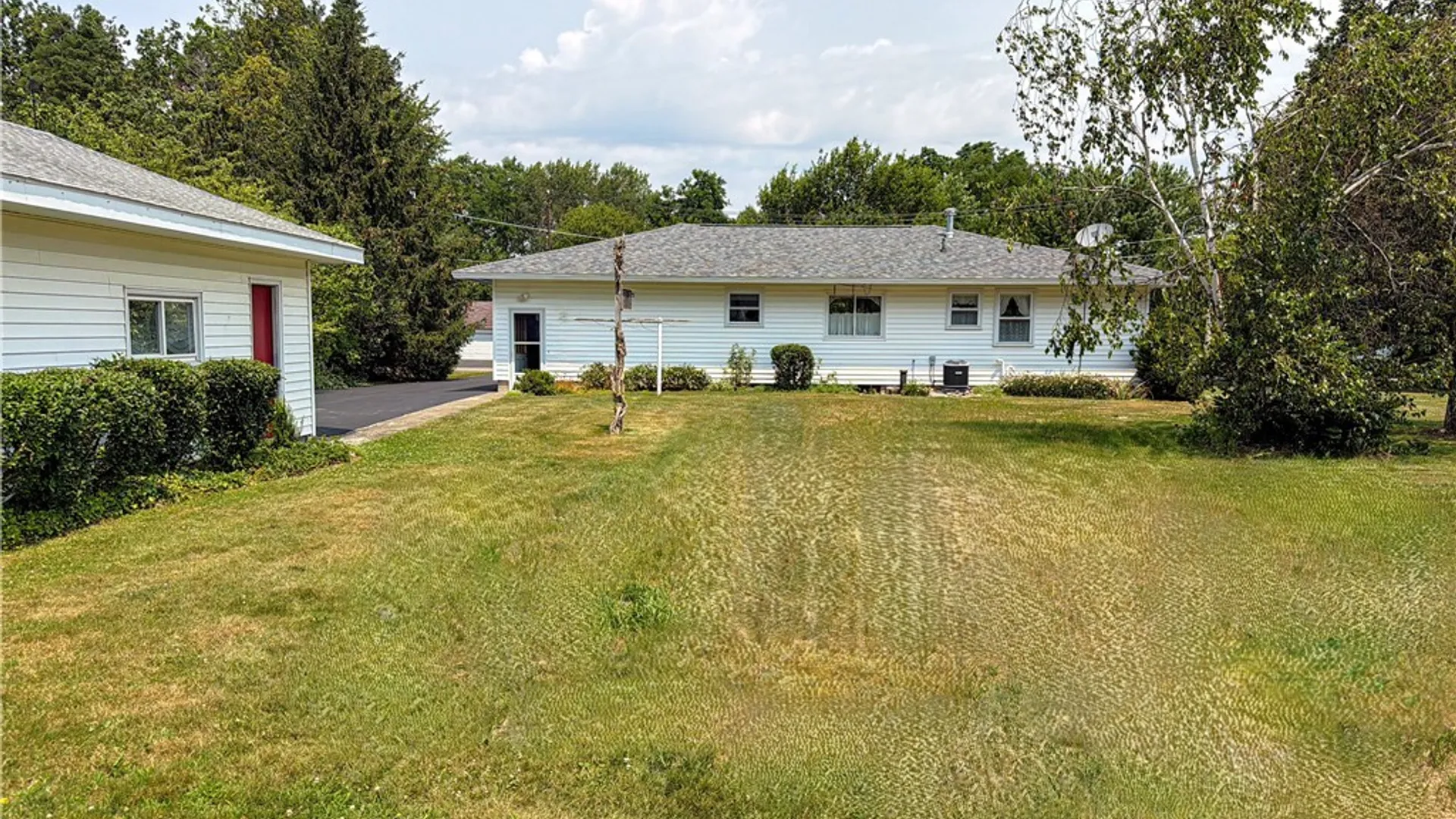 Property at 7 Swan Street, Hanover, NY 14062 28