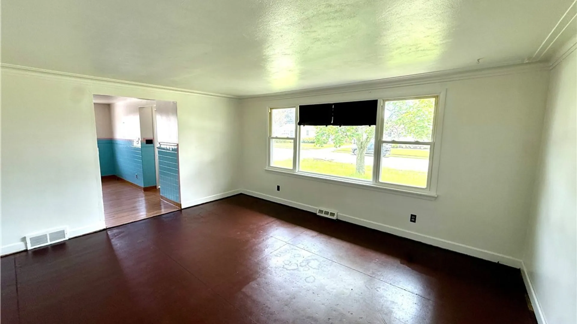 Property at 248 Rehm Road, Cheektowaga, NY 14043 7