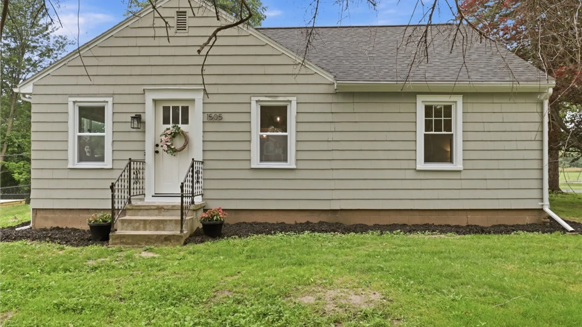 Property at 1505 Creek Street, Penfield, NY 14625 4