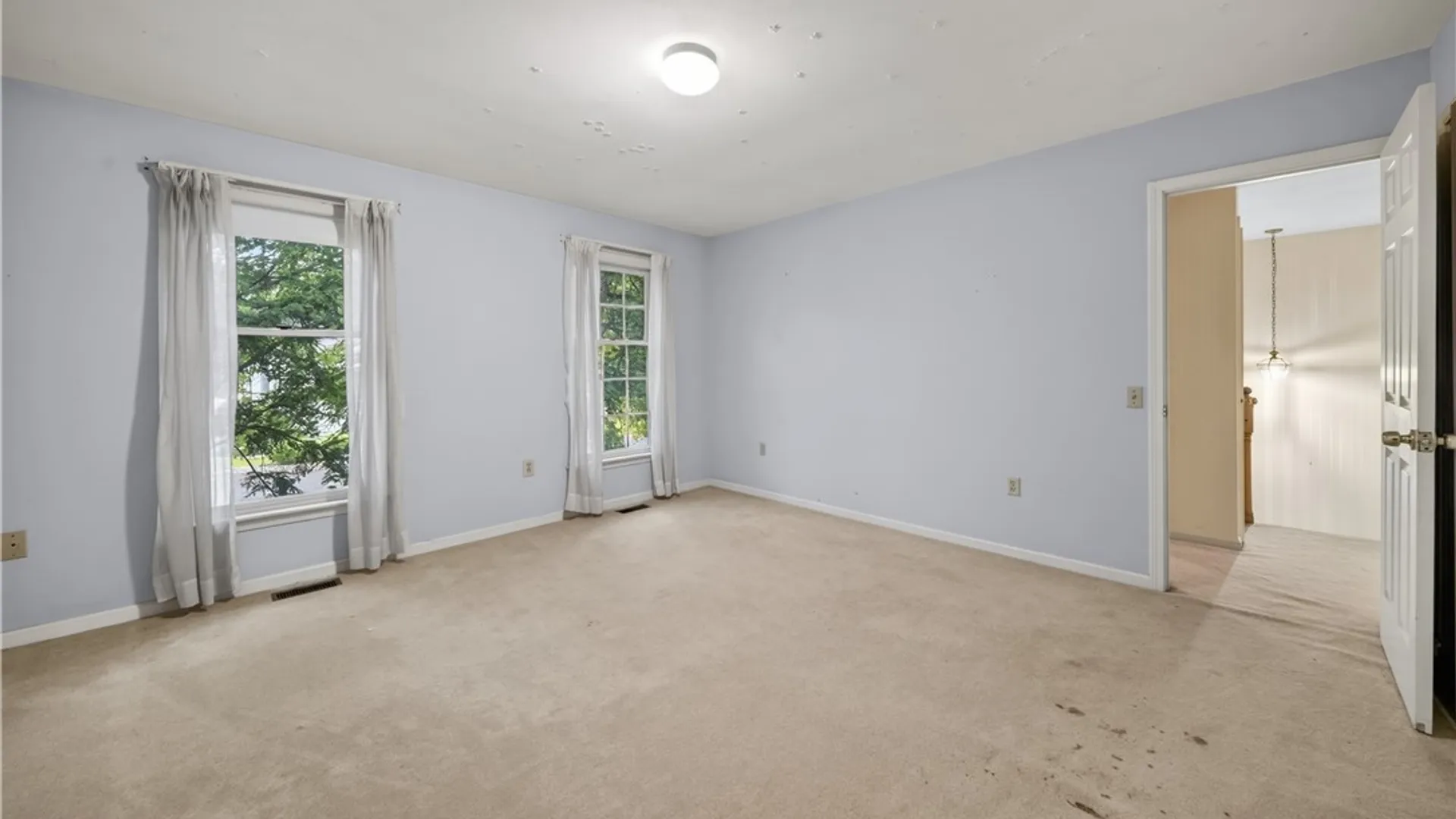 Property at 112 Greeley Circle, Salina, NY 13090 18