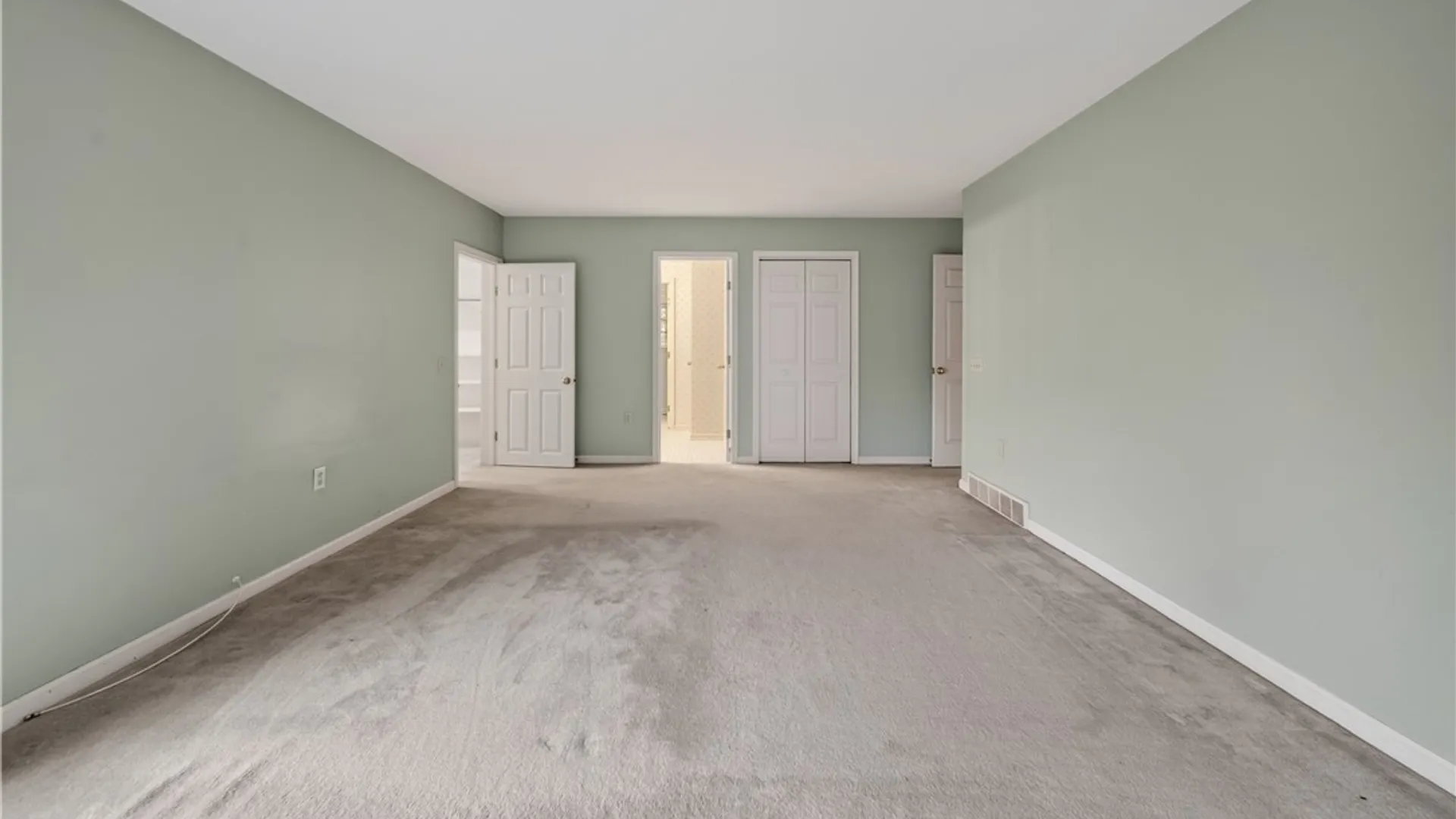 Property at 112 Greeley Circle, Salina, NY 13090 22