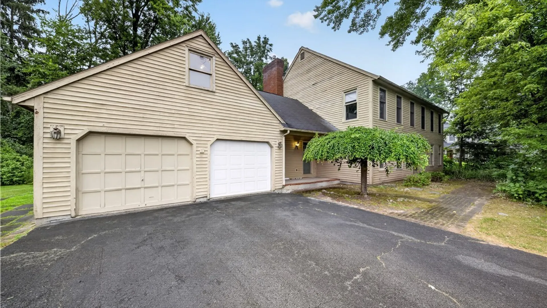 Property at 112 Greeley Circle, Salina, NY 13090 36