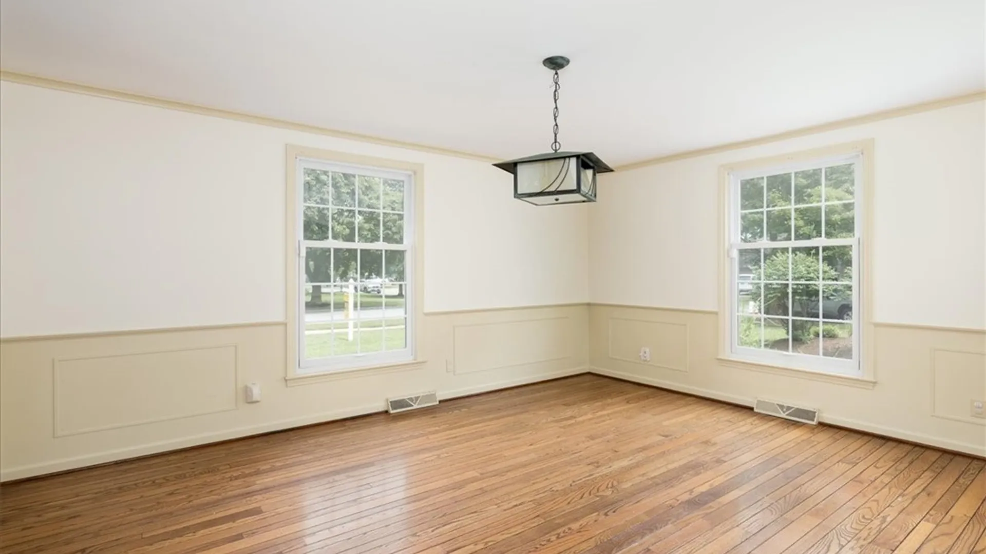 Property at 181 Halwill AKA 40 Parkledge Drive, Amherst, NY 14226 22