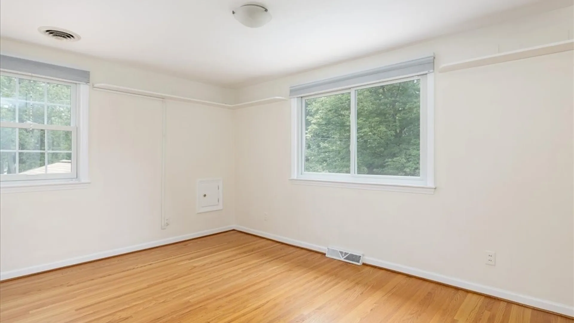 Property at 181 Halwill AKA 40 Parkledge Drive, Amherst, NY 14226 30