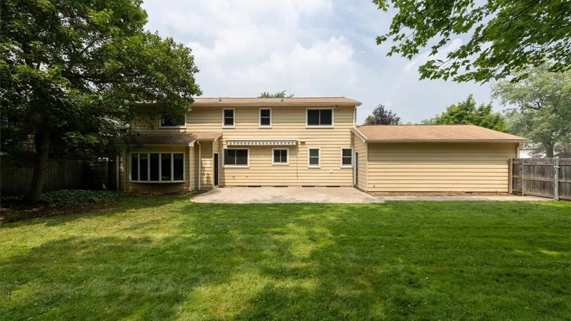 Property at 181 Halwill AKA 40 Parkledge Drive, Amherst, NY 14226 40