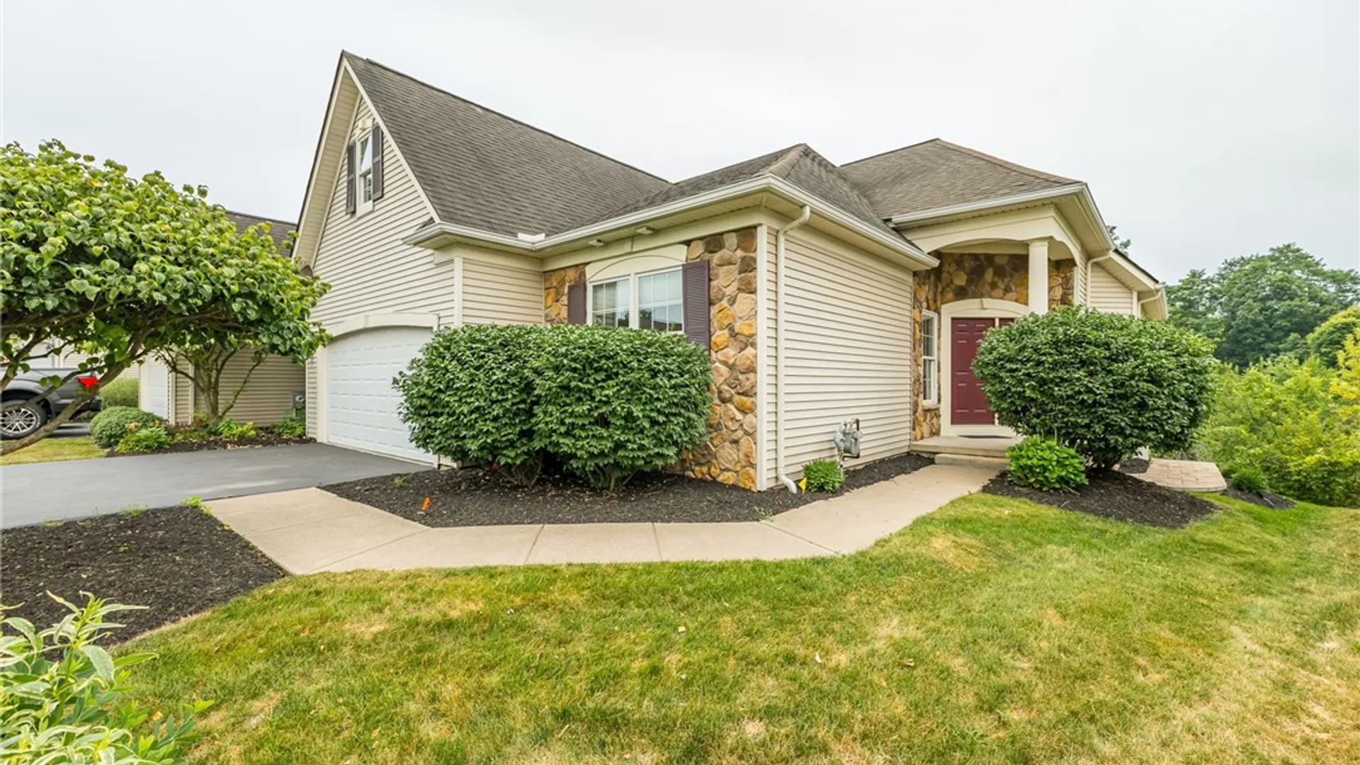 Property at 1100 Yorkshire Way, Victor, NY 14564 2