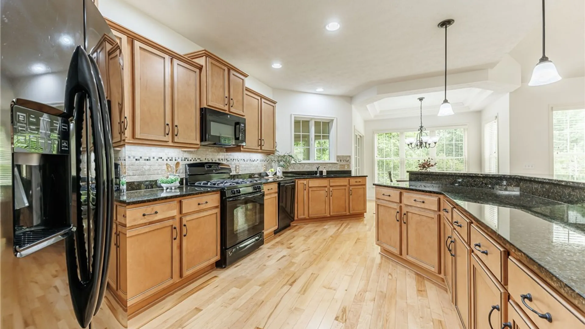 Property at 1100 Yorkshire Way, Victor, NY 14564 22