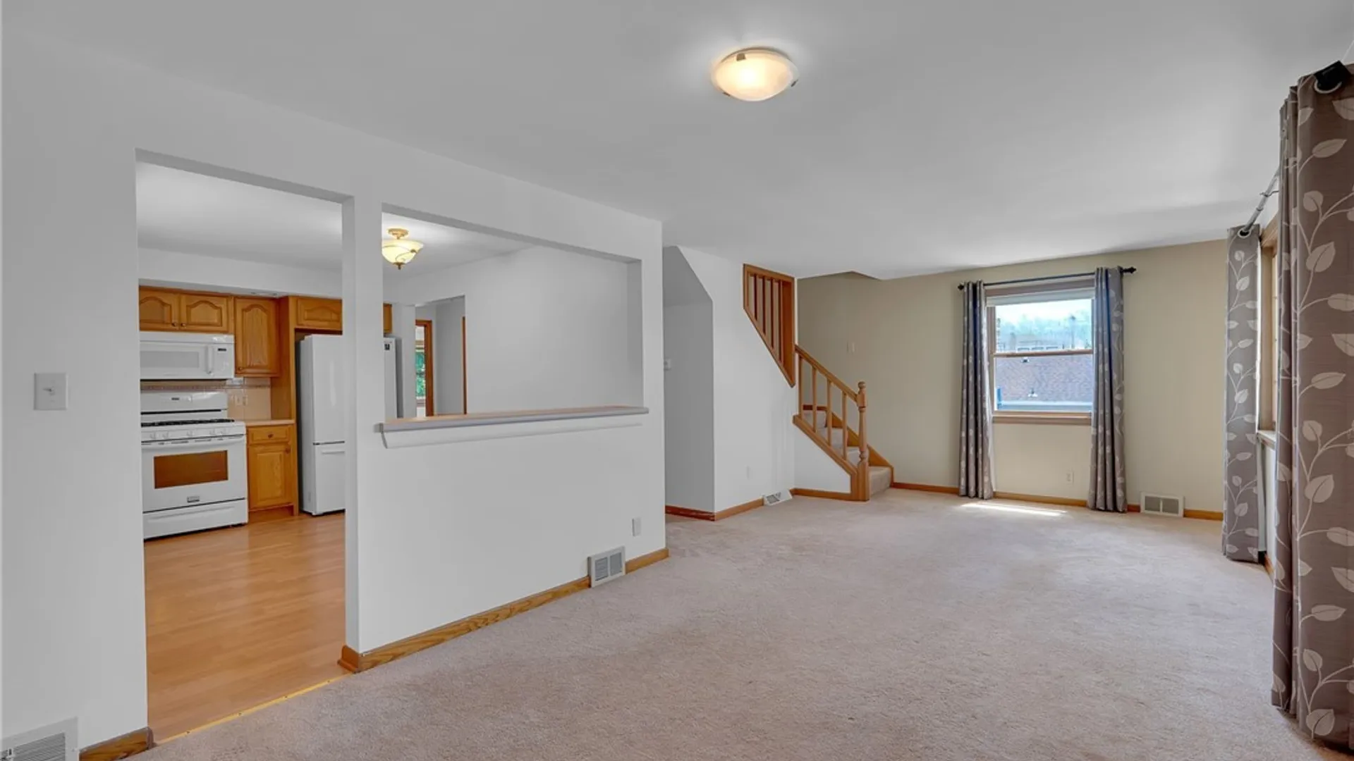 Property at 83 Warsaw Street, Lancaster, NY 14043 5