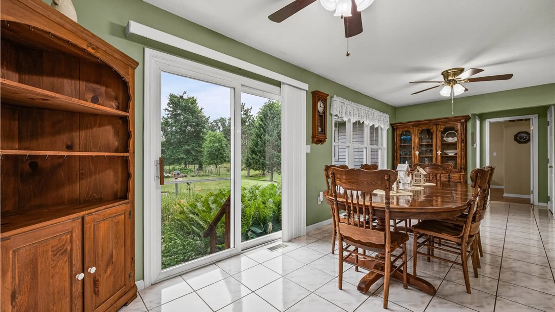 Property at 8 Summer Ridge Circle, Clarkson, NY 14420 8